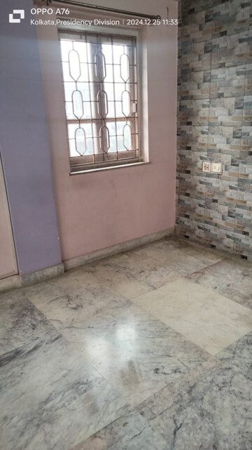 Room in 3 BHK Apartment at Elliot Road – for Rent