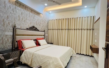 6+ BHK Independent House For Sale in Sector 8