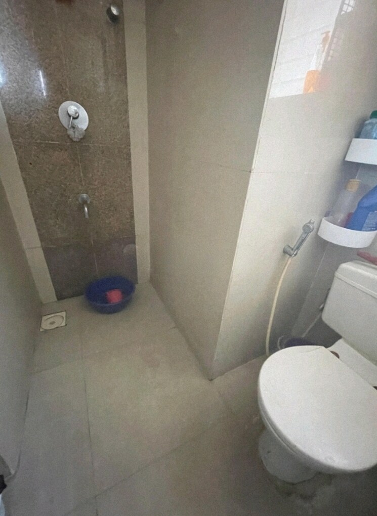 Bathroom, everest-country-side 1 Bedroom 421 Sq.Ft. Apartment In Kasarvadavali Thane 8206489