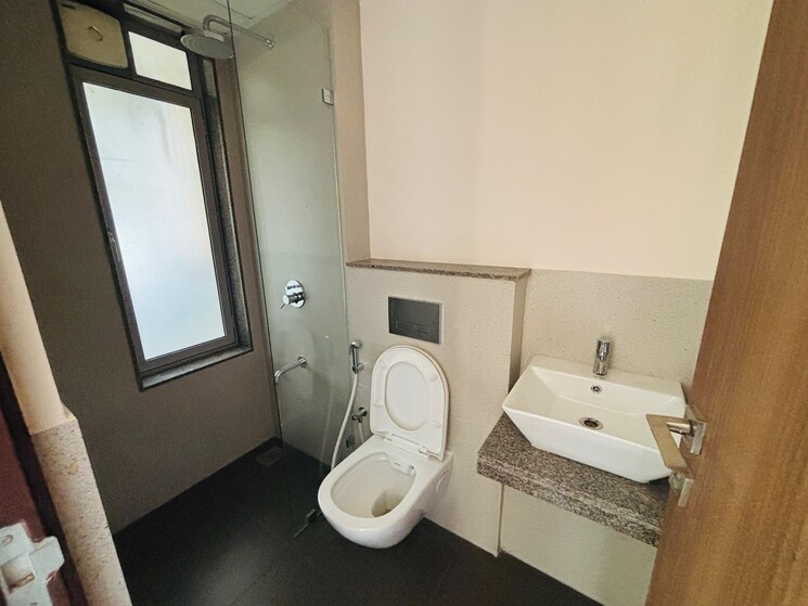 Bathroom, piramal-vaikunth 2 Bedroom 550 Sq.Ft. Apartment In Balkum Pada Thane 8206510