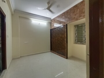 Room in 2 BHK Apartment at Kondapur – for Rent