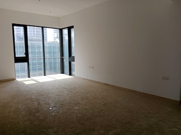 Room in 2 BHK Apartment at Lodha The Park, Worli – for Sale