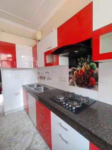 Kitchen in 3 BHK Builder Floor at Sector 40 – for Rent