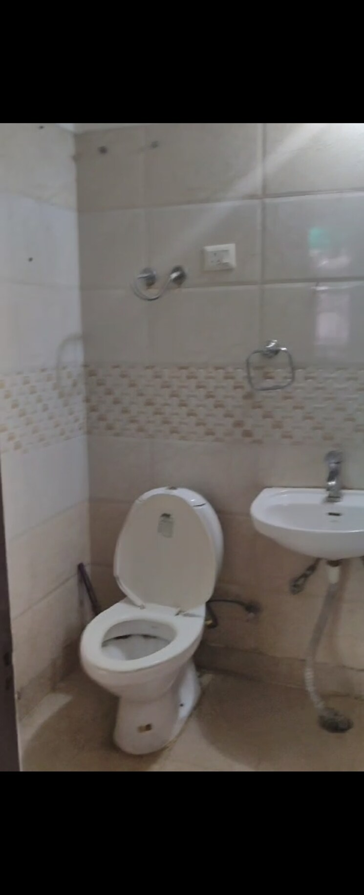 Bathroom, vasu-fortune-residency 2 Bedroom 1195 Sq.Ft. Apartment In Raj Nagar Extension Ghaziabad 8206567