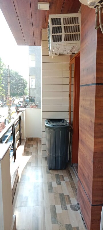 Bathroom in 1 BHK Builder Floor at Sector 47 – for Rent