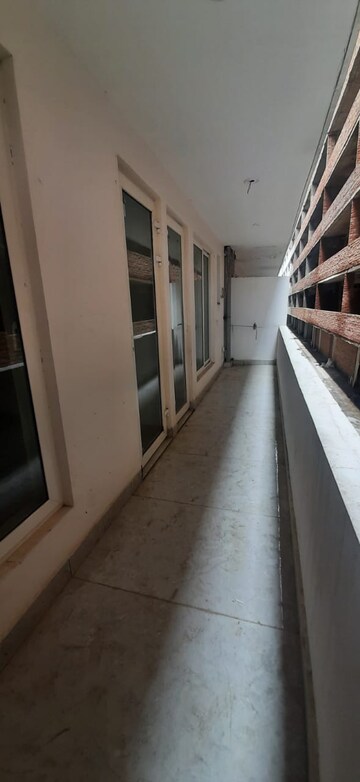 Balcony in 2.5 BHK Builder Floor at Sector 40 – for Sale