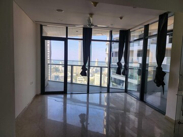 Room in 3 BHK Apartment at Omkar 1973, Worli – for Sale
