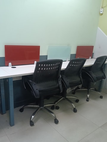 Team Area in  Office Space in IT/SEZ at Sector 16 – for Rent