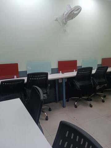 Team Area in  Office Space in IT/SEZ at Sector 16 – for Rent