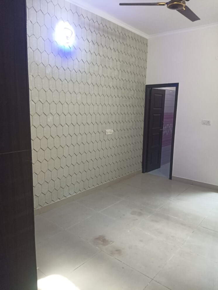 Room, prime-city-greater-noida 2 Bedroom 120 Sq.Mt. Villa In Sector 3 Greater Noida Greater Noida 8206631