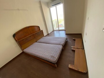 Bedroom in 2 BHK Apartment at Suncity Avenue 76, Sector 76 – for Rent