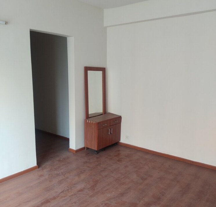 Room, srs-residency 2 Bedroom 906 Sq.Ft. Apartment In Sector 88 Faridabad 8206669
