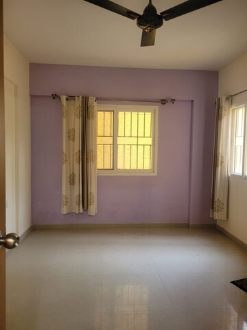 Room in 3 BHK Apartment at Vahe Imperial Gardens, Varthur – for Rent