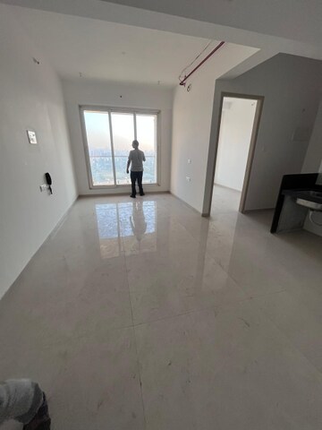 Room in 1 BHK Apartment at Neelam Solstice, Ghatkopar East – for Rent