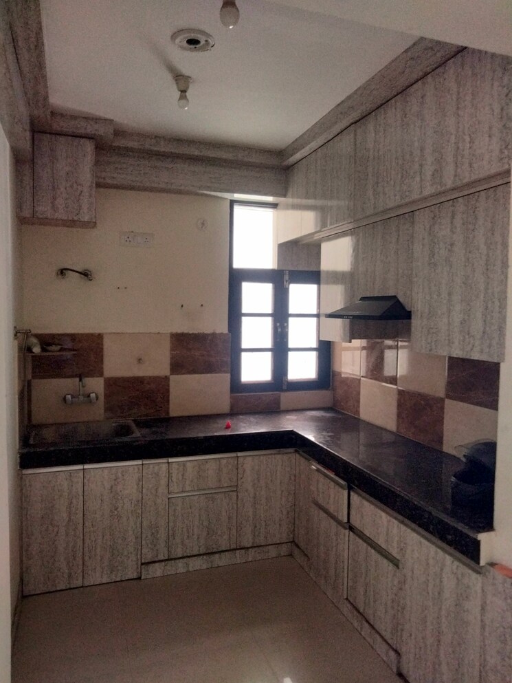 Kitchen, vasu-fortune-residency 3 Bedroom 1350 Sq.Ft. Apartment In Raj Nagar Extension Ghaziabad 8206763