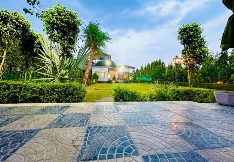 Garden, swaraaj-the-villagio  10000 Sq.Yd. Plot In Mohanlalganj Lucknow 8206792