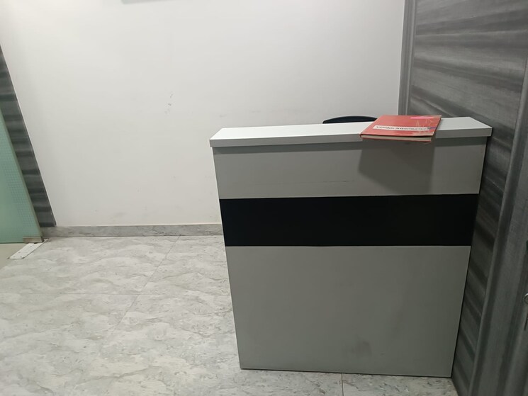 undefined, sector 65 Commercial Office Space 800 Sq.Mt. In Sector 65 Noida 8206806