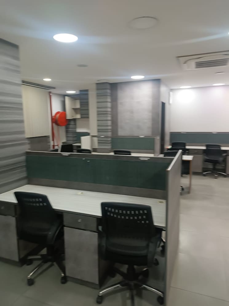 Team Area, sector 65 Commercial Office Space 800 Sq.Mt. In Sector 65 Noida 8206806