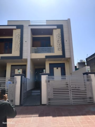 3 BHK Builder Floor For Rent in DLF Vibhuti Khand, Gomti Nagar
