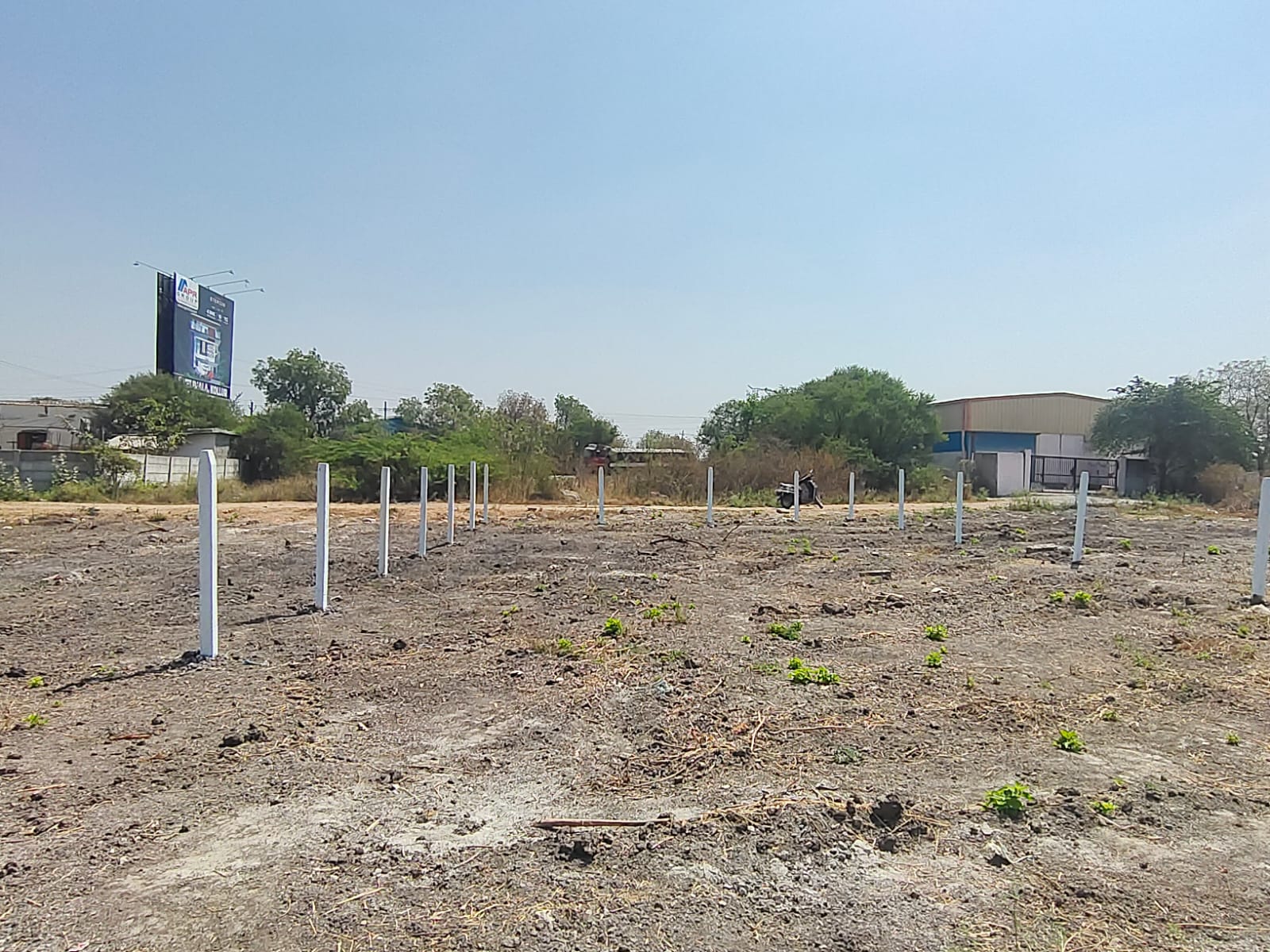 Plot For Sale in Sri Priya LayouT-Beside V