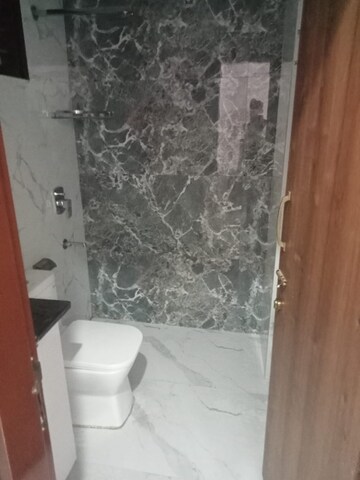 Bathroom in 2 BHK Builder Floor at Sector 30 – for Rent