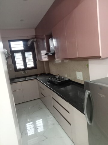 Kitchen in 2 BHK Builder Floor at Sector 30 – for Rent