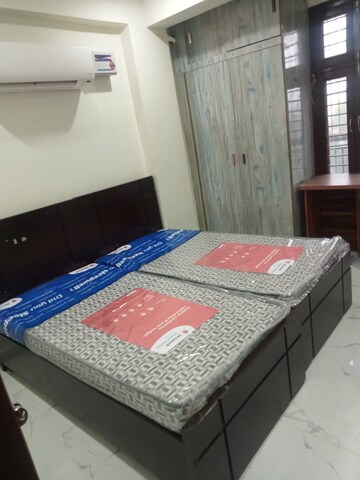 Bedroom in 2 BHK Builder Floor at Sector 30 – for Rent