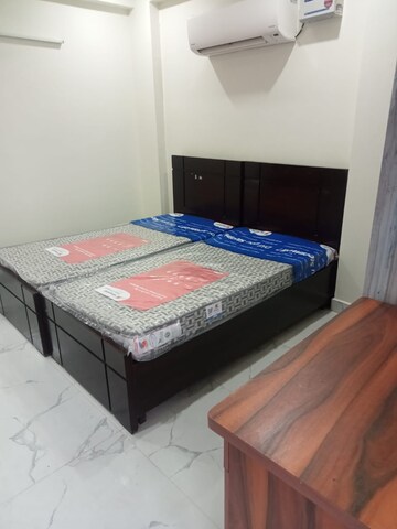 Bedroom in 2 BHK Builder Floor at Sector 30 – for Rent