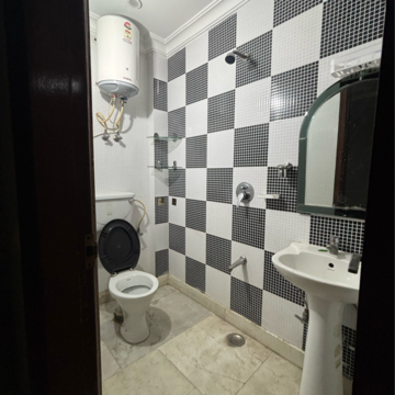 Kitchen in 2 BHK Builder Floor at Malviya Nagar – for Rent