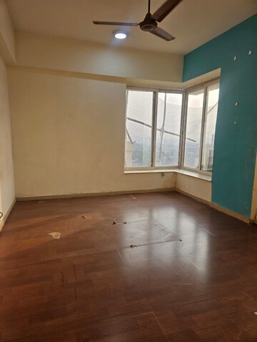 Room in 3.5 BHK Apartment at Shrishti Synchronicity, Chandivali – for Rent