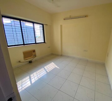 Room in 3 BHK Apartment at Magnolia Enclave, Powai – for Rent