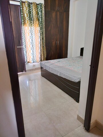 Bedroom in 2 BHK Builder Floor at Sector 38 – for Rent
