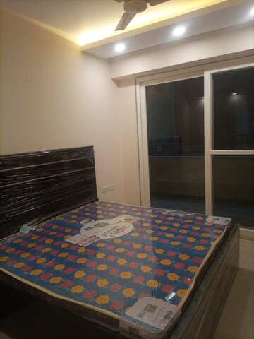 Bedroom in 2 BHK Builder Floor at Sector 38 – for Rent