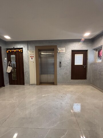 Room in 3 BHK Apartment at Sidhivinayak Hill Ridge, Powai – for Rent