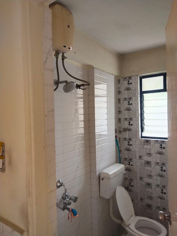 Bathroom, mohannagar-chs 2 Bedroom 755 Sq.Ft. Apartment In Baner Pune 8206903