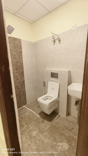 Bathroom in 2 BHK Builder Floor at Sector 31 – for Rent