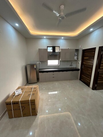 Kitchen in 2 BHK Builder Floor at Sector 30 – for Rent