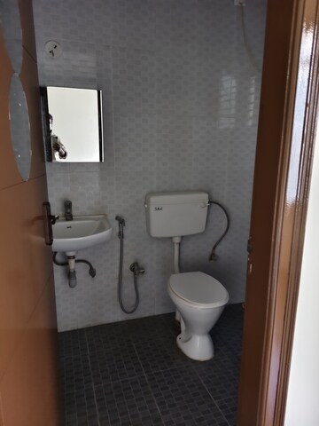 Bathroom in 2 BHK Builder Floor at Halasuru – for Rent