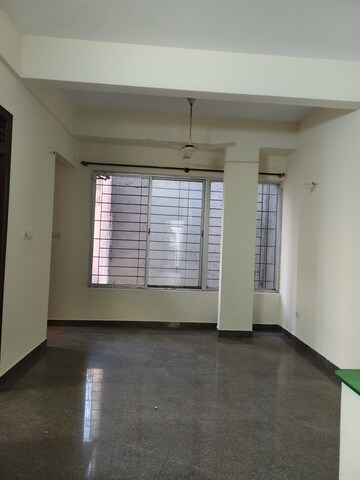 Room in 2 BHK Builder Floor at Halasuru – for Rent