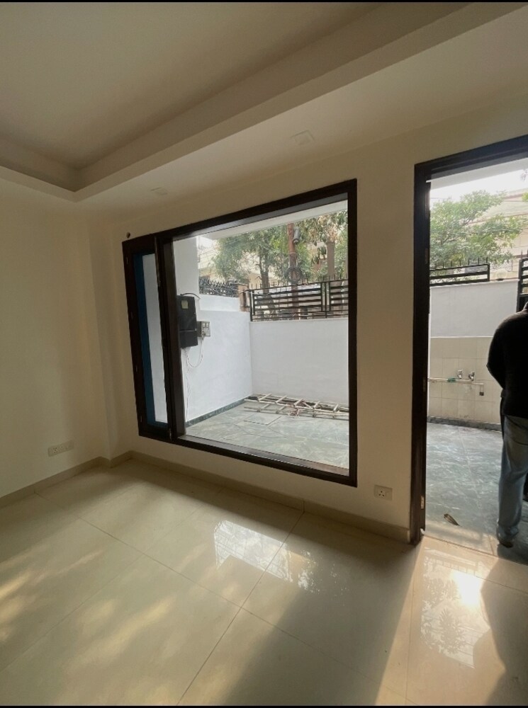 Room, sector 48 3.5 Bedroom 115 Sq.Mt. Independent House In Sector 48 Noida 8206961