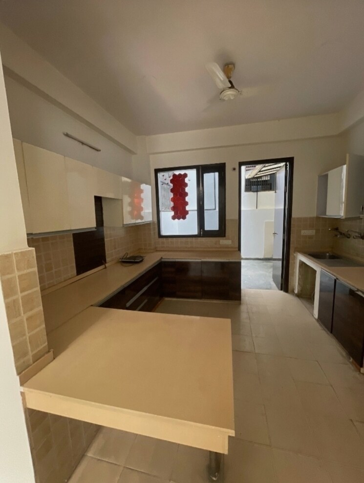 Kitchen, sector 48 3.5 Bedroom 115 Sq.Mt. Independent House In Sector 48 Noida 8206961