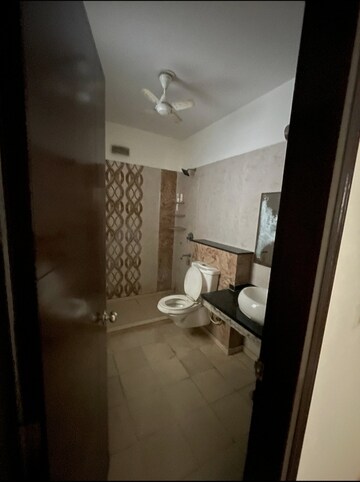 Bathroom in 3.5 BHK Independent House at Sector 48 – for Sale
