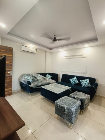 Bedroom in 1 BHK Builder Floor at Sector 38 – for Rent