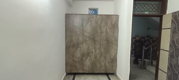 Furnished Amenities in 2 BHK Builder Floor at Mayur Vihar Phase 1 – for Rent