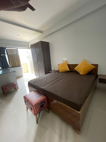 Living Room in 1 RK Builder Floor at Sector 52 – for Rent