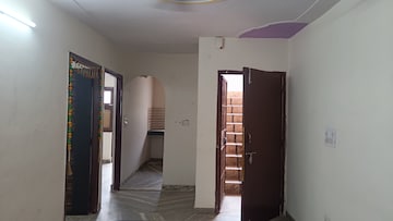 2 BHK Builder Floor For Rent in Mayur Vihar Phase 1 Delhi  8207021