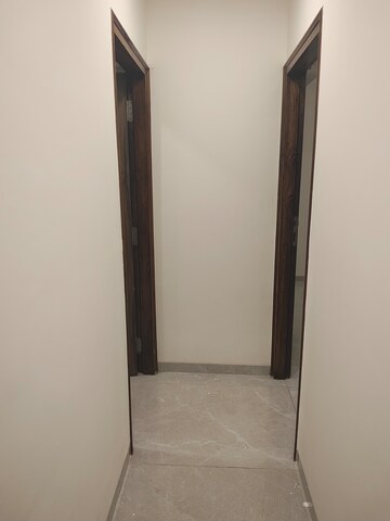 Furnished Amenities in 2.5 BHK Apartment at Alag Ashtapad, Ghatkopar East – for Rent