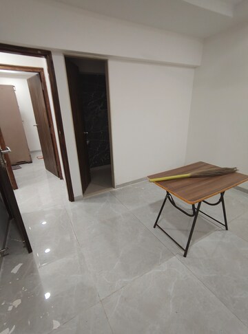 Room in 2.5 BHK Apartment at Alag Ashtapad, Ghatkopar East – for Rent
