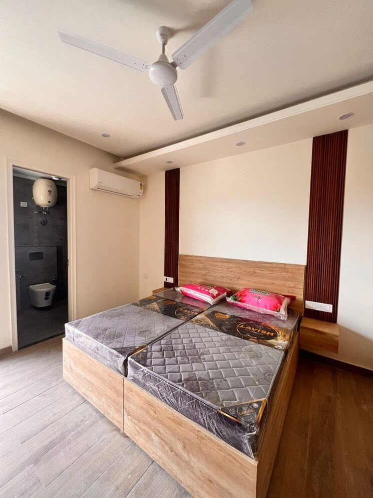 Room, sector 38 1 Bedroom 750 Sq.Ft. Builder Floor In Sector 38 Gurgaon 8207055