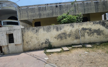 Plot For Sale in Sector 15a